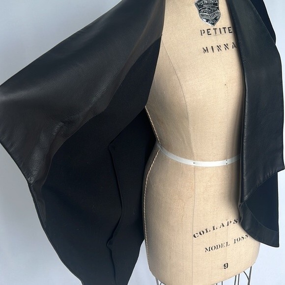 People Like Frank Anthropologie Edgy Black Leather Trim Waterfall Open Vest Sz 6 - Picture 2 of 8